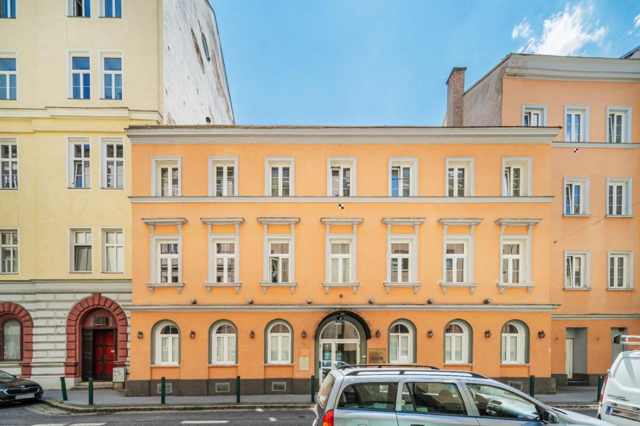 Self-Check-In Hotel Adlon Відень Екстер'єр фото
