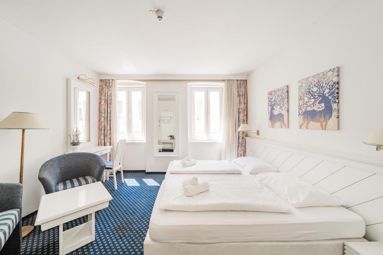 Self-Check-In Hotel Adlon Відень Екстер'єр фото